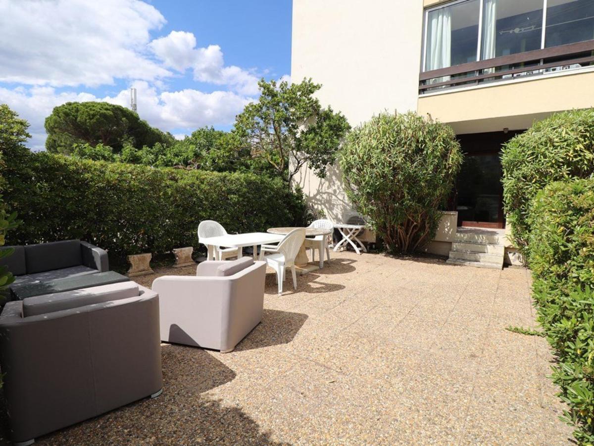 3 Pieces Climatise Avec Terrasse, Parking Prive, A 100M De La Plage, 7 Couchages - Fr-1-307-148 Le Grau-du-Roi Bagian luar foto
