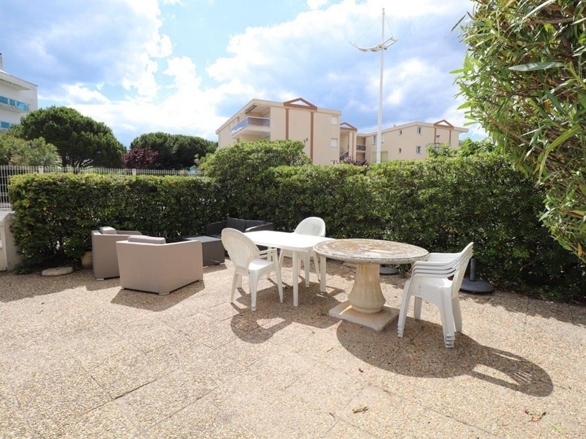 3 Pieces Climatise Avec Terrasse, Parking Prive, A 100M De La Plage, 7 Couchages - Fr-1-307-148 Le Grau-du-Roi Bagian luar foto