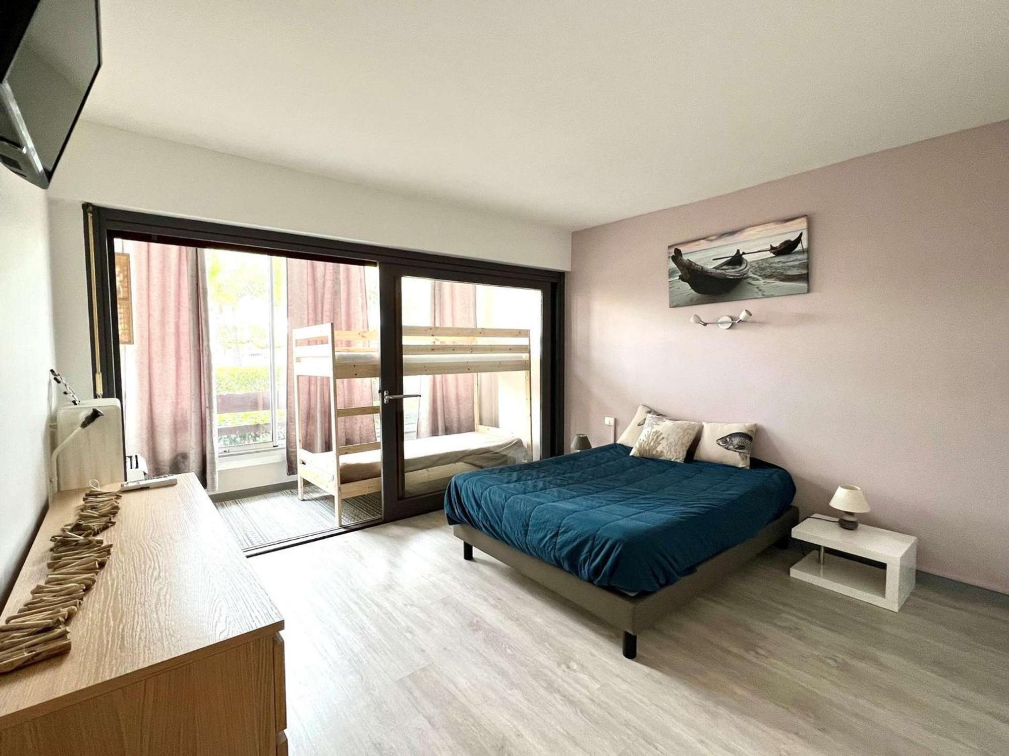 3 Pieces Climatise Avec Terrasse, Parking Prive, A 100M De La Plage, 7 Couchages - Fr-1-307-148 Le Grau-du-Roi Bagian luar foto